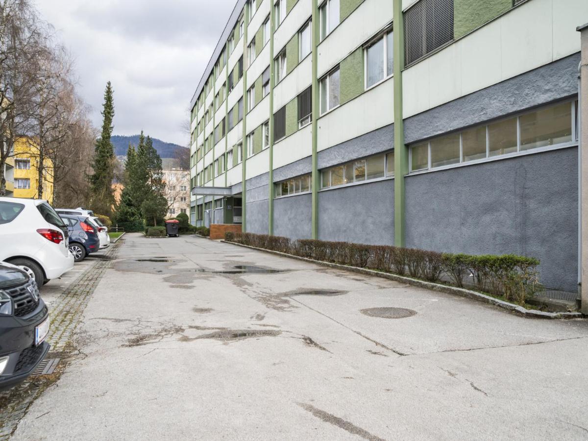 Simplistic Apartment in Salzburg near Mirabell Palace Exterior foto